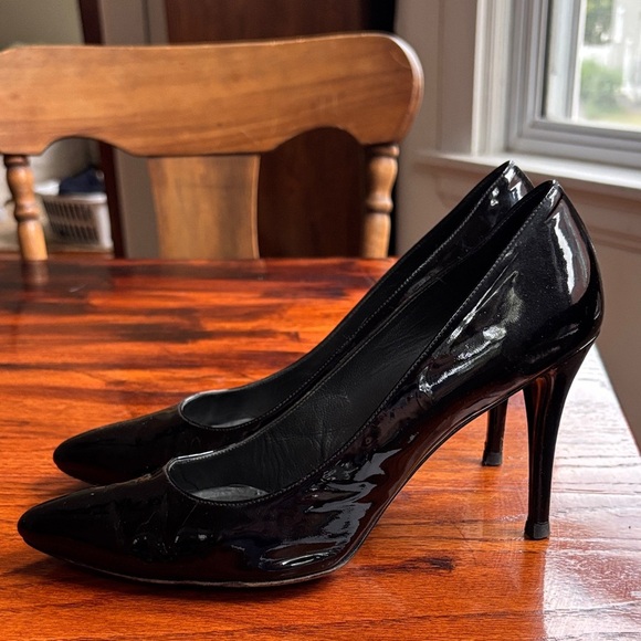 Stuart Weitzman Black Patent Leather Heels - Picture 5 of 6